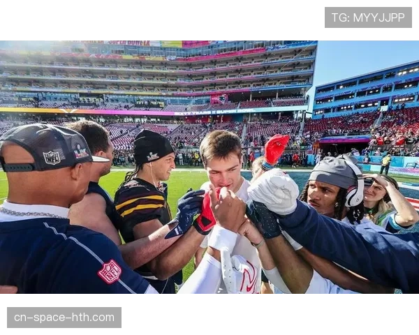 超级橄榄球:暴力红队与野马队比赛因球员严重冲突两度中断 超级橄榄球:暴力红队与野马队比赛因球员严重冲突两度中断